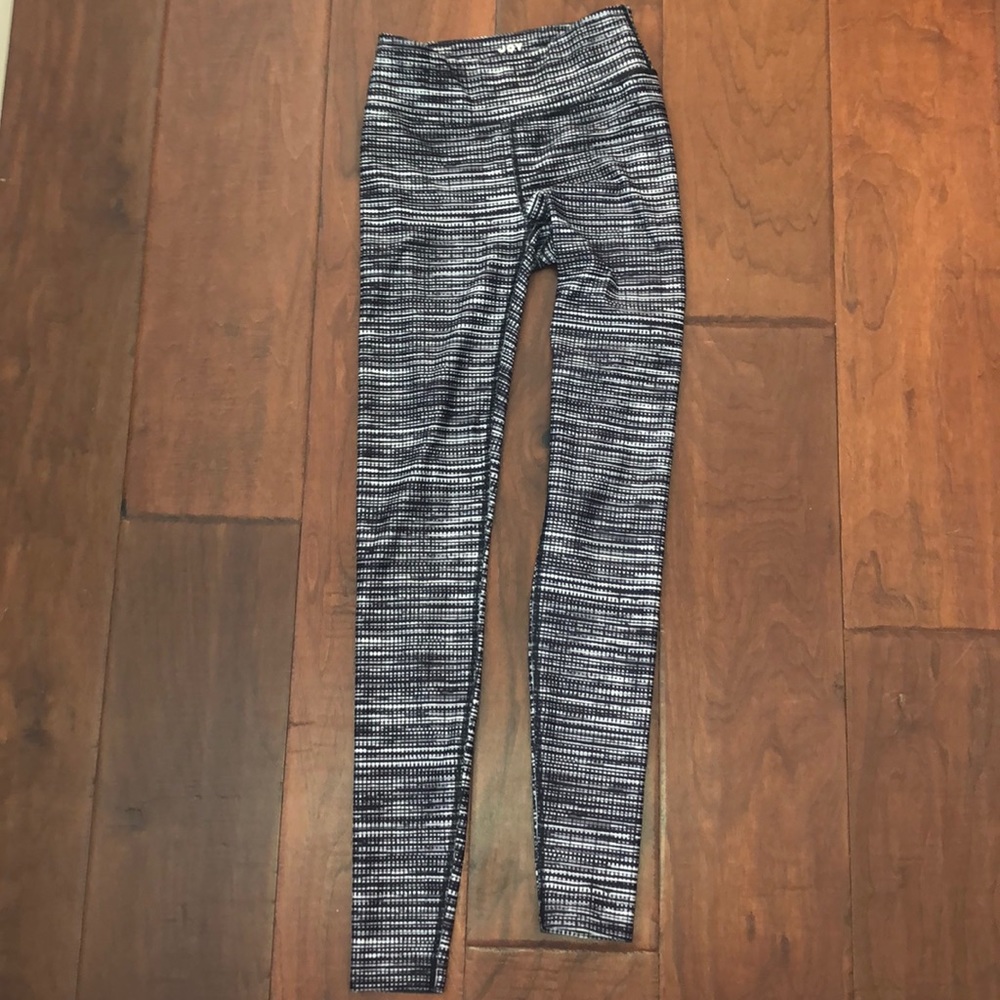 Athletic reflective leggings, joy lab